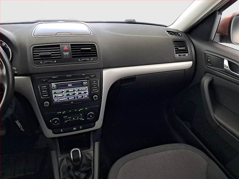 Škoda Yeti (2012) Ambition 2.0 TDI, 4X4 - fotka 8 z 17
