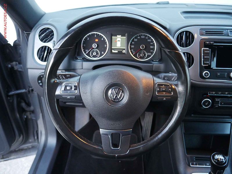Volkswagen Tiguan (2014) 2.0TDi 4x4, Navigace - fotka 16 z 21
