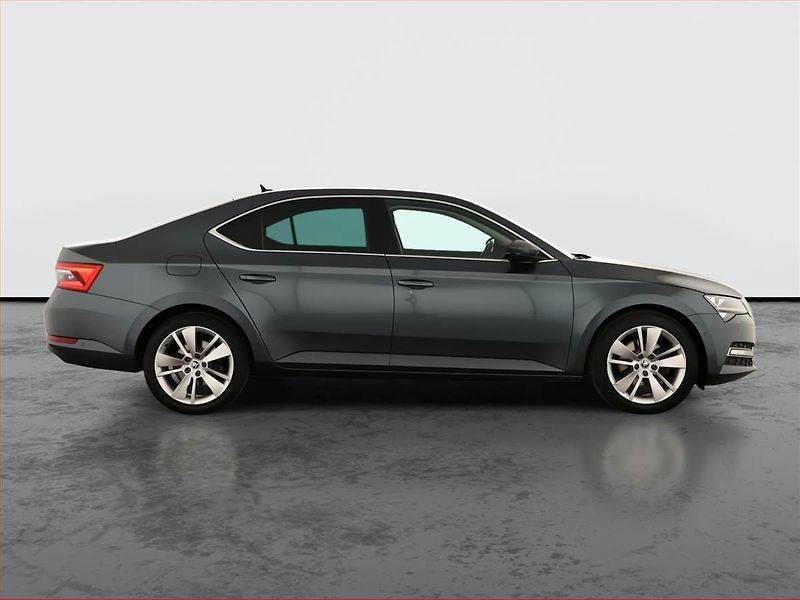 Škoda Superb (2021) 2.0 TDI - fotka 6 z 20