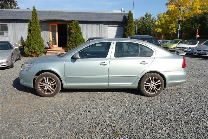 Škoda Octavia 1,8 TSi, ČR, 2 MAJ., SERV.KN. - fotka 3 z 4