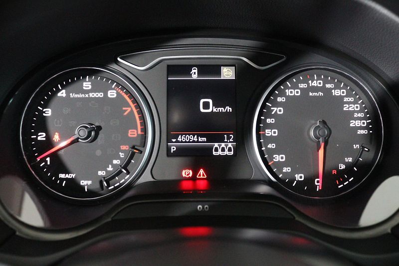 Audi Q2 Advanced 35 TFSI Stronic - fotka 16 z 26
