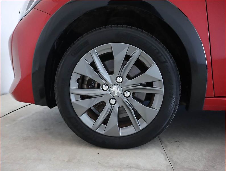 Peugeot 208 (2022) Allure 50 kWh, SoH 100% - fotka 15 z 23