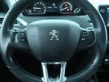 Peugeot 2008 (2018) Active Pack 1.2 PureTech - náhled 17