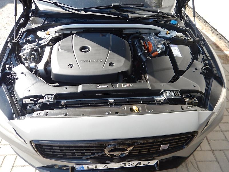 Volvo V60 T8 POLESTAR ENGINEERED - fotka 28 z 29