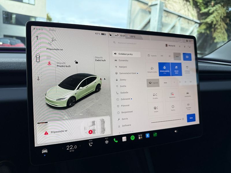 Tesla Model 3 Standart Range Premium / Tažné - fotka 18 z 39
