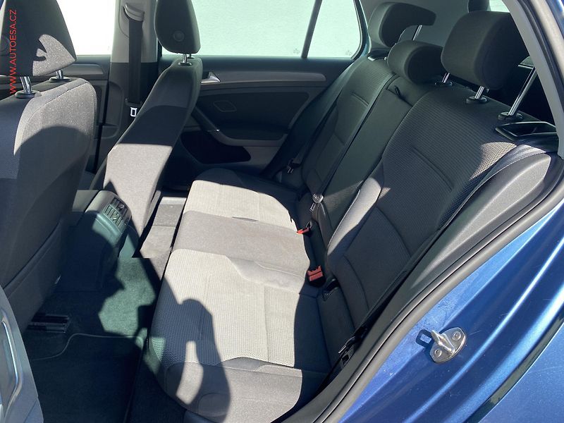 Volkswagen Golf (2013) 1.2 TSi, Comfortline, park. - fotka 10 z 16