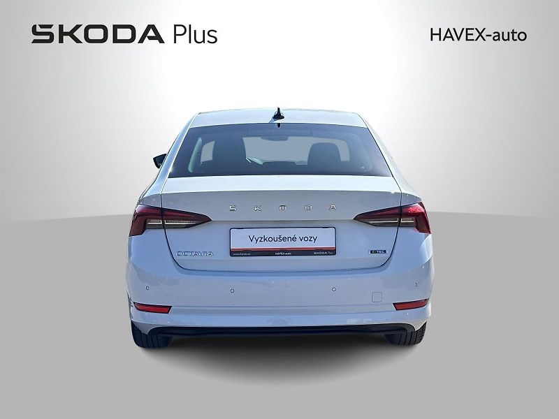 Škoda Octavia (2022) 1.5 TSI M-HEV DSG Ambition+ - fotka 32 z 32
