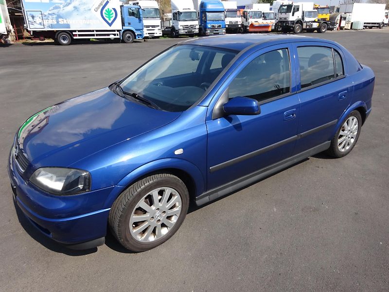 Opel Astra (2002) 1,6 62 kw - fotka 1 z 14