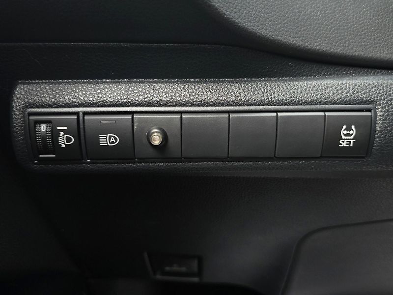Toyota Corolla (2020) 1.6 VVT-i 97kW, Serv. kniha, z - fotka 15 z 25