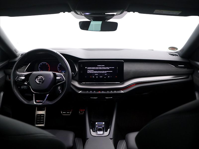 Škoda Octavia RS 2,0 TDI  147kW DSG 1.Maj. D - fotka 37 z 45
