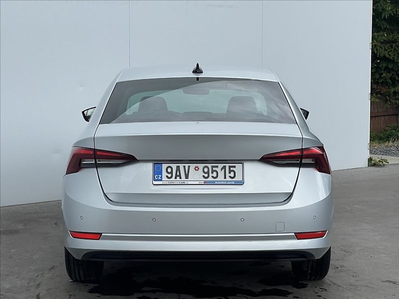 Škoda Octavia 2,0 TDI DSG Ambition Plus LED - fotka 22 z 23