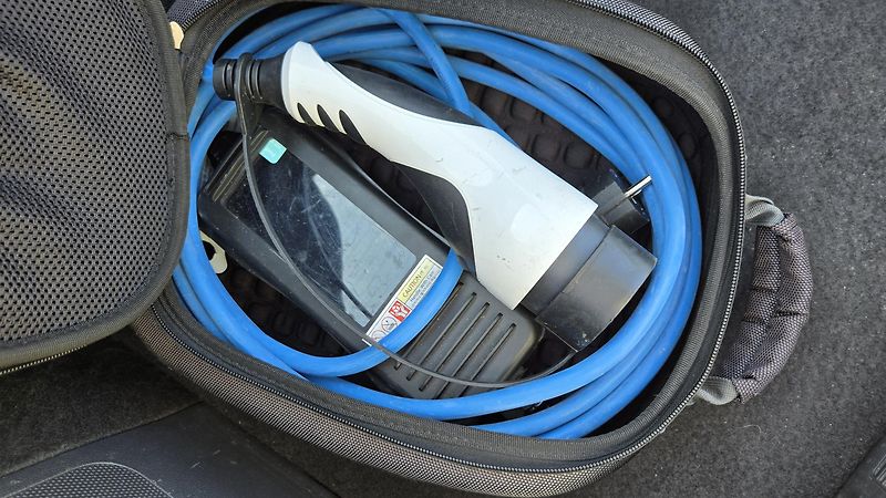 Hyundai Ioniq ELECTRIC DRIVE 88KW STYLE  - fotka 14 z 48
