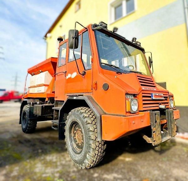 Praga (2000) UV80, 4X4 sypač 2.5m3 radlice - fotka 1 z 15