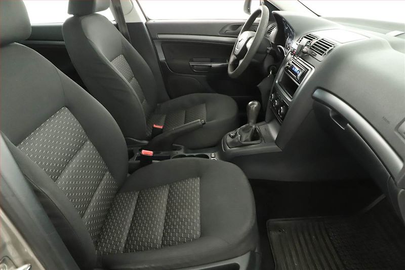 Škoda Octavia (2012) 2.0 TDI, po STK, CZ doklady - fotka 7 z 12