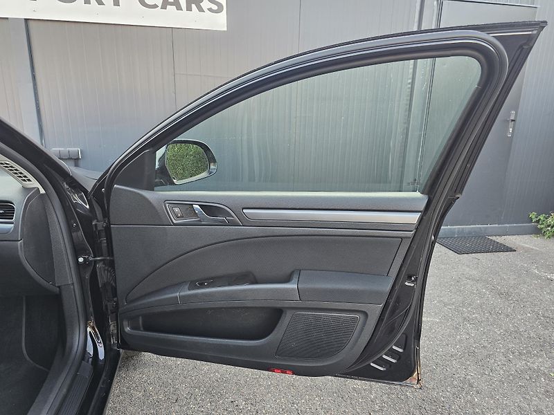 Škoda Superb 1.4 TSI 92kW,TAŽNÉ,SERVISKA - fotka 22 z 45
