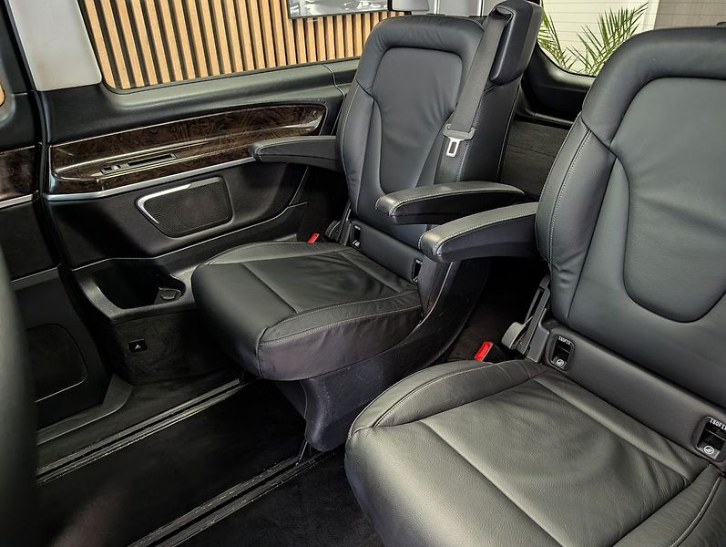 Mercedes-Benz Třídy V V250 4M EXCLUSIVE - fotka 28 z 36