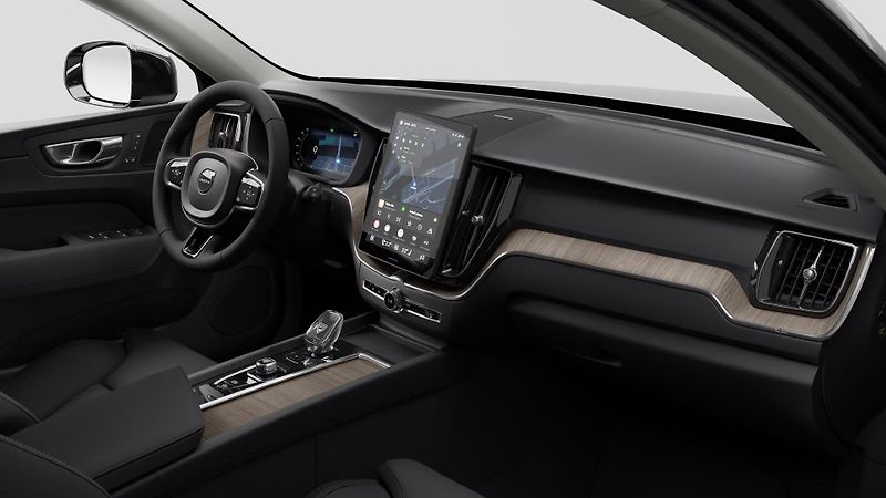 Volvo XC60 (2026) B5 AWD AUT BRIGHT PLUS  - fotka 3 z 11