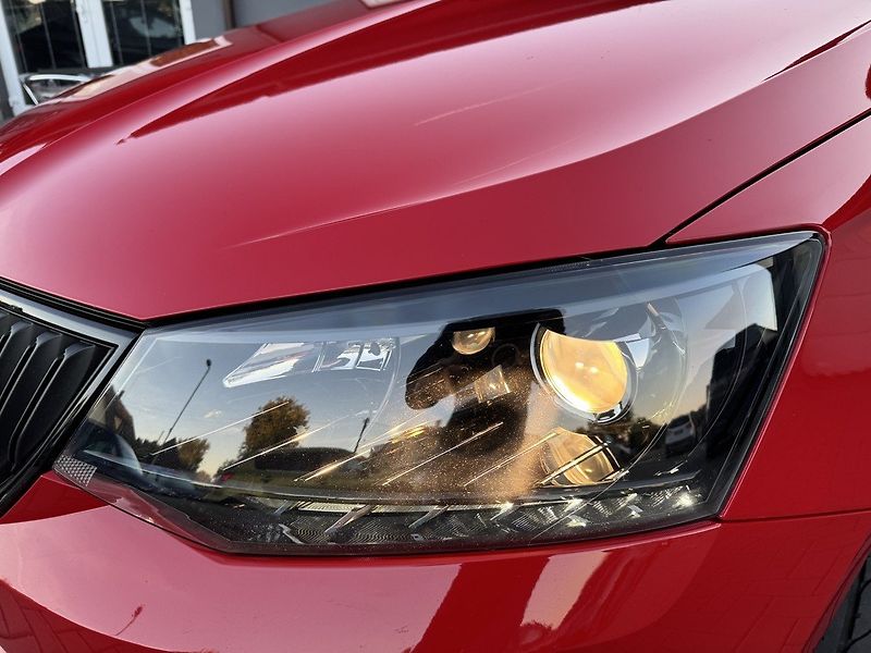 Škoda Fabia (2015) 1.2TSi Monte Carlo Panorama - fotka 35 z 49