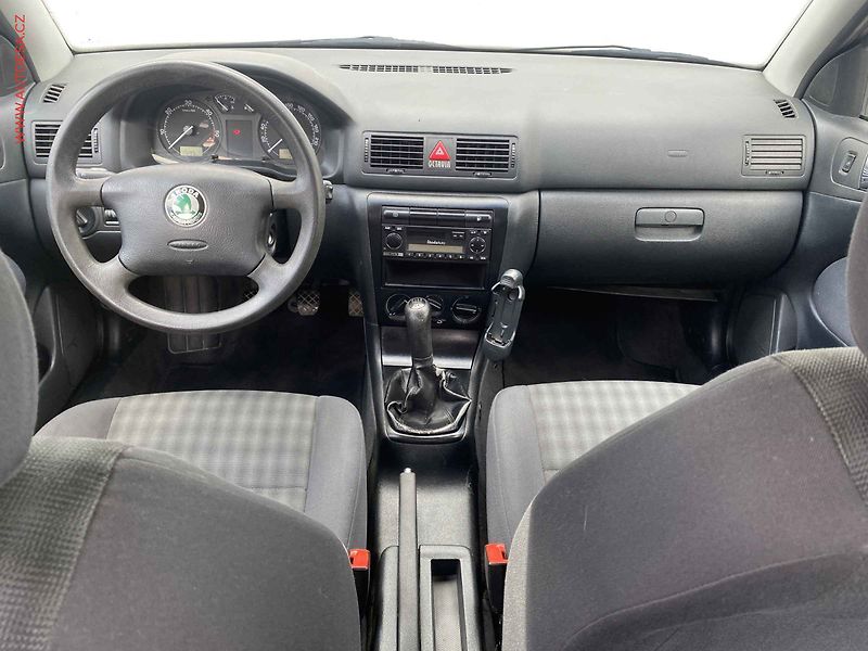 Škoda Octavia (2004) 1.9 TDi, 1.maj,ČR, AC, STK7 - fotka 8 z 16