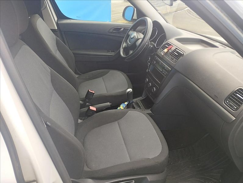 Škoda Yeti 1,2 Tsi - fotka 8 z 14