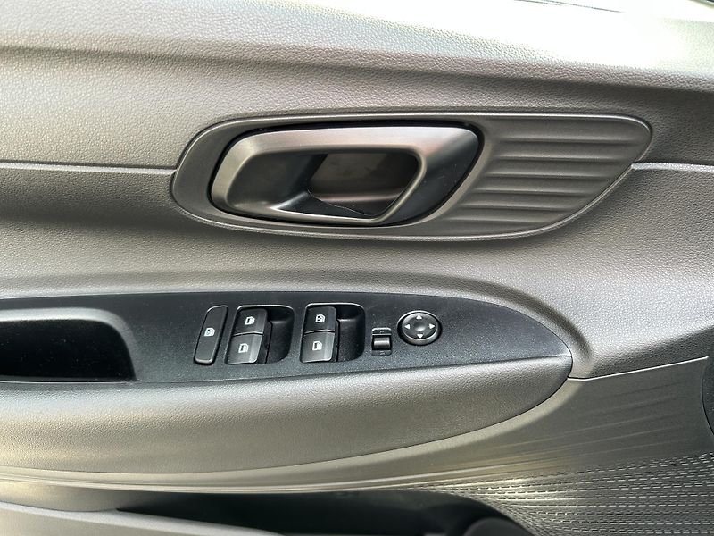 Hyundai i20 26 1,0 T-GDI DCT GO PLUS! 66kW - fotka 14 z 30
