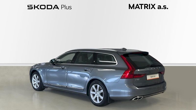 Volvo V90 (2018) Kombi Inscription 2.0 TDI 110k - fotka 2 z 38