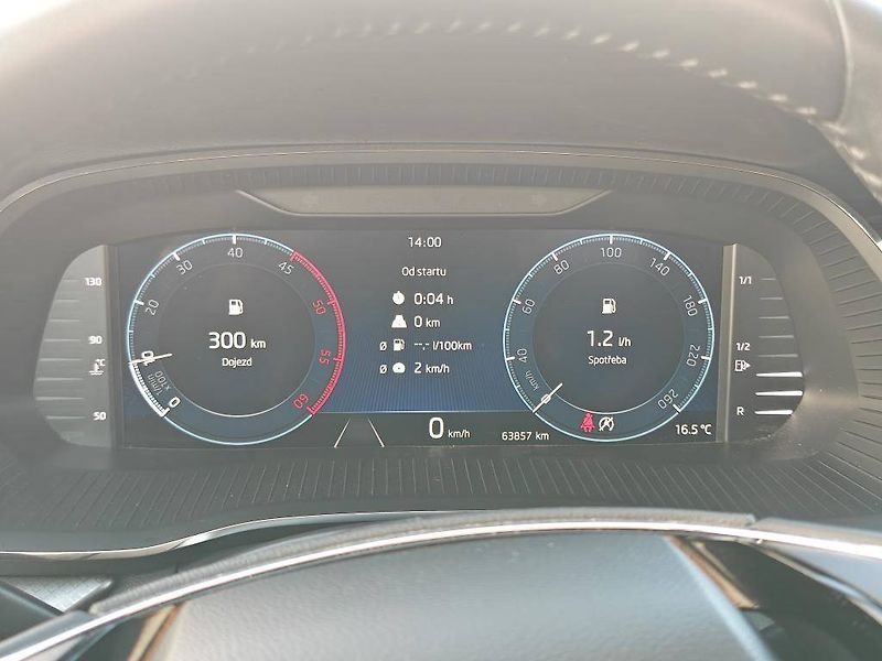 Škoda Octavia Ambition 6MP 2,0TDI - fotka 12 z 21
