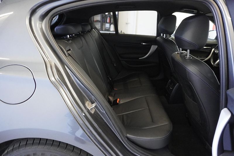 BMW Řada 1 2,0 M-SPORT AUT. - fotka 25 z 28