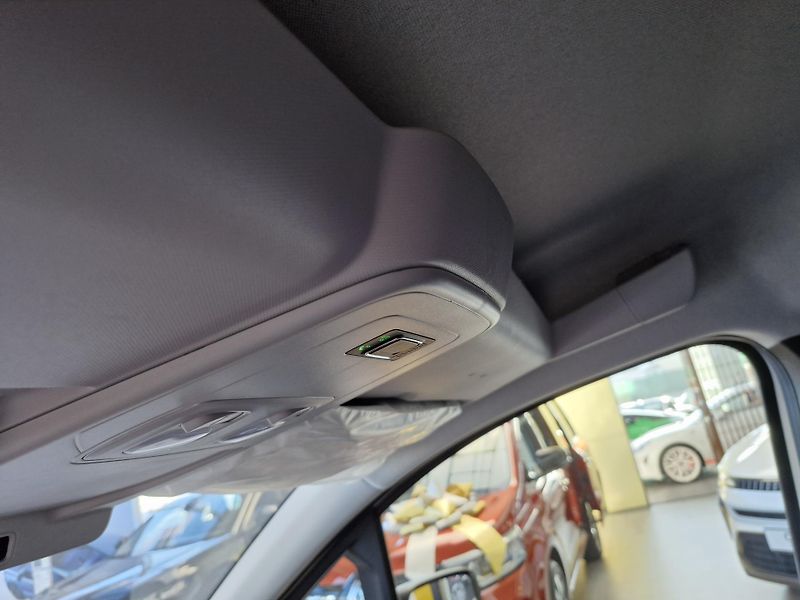 Renault Kangoo (2026) Van Extra  Blue dCi 95 - fotka 16 z 19