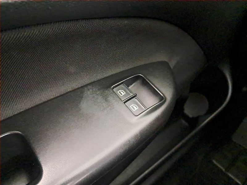 Škoda Octavia (2009) 1.4 TSI, Park. senzory - fotka 16 z 16
