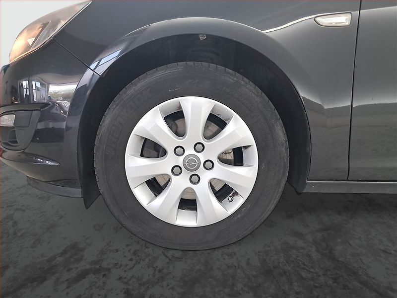 Opel Astra (2016) 1.6 CDTI, Tažné, v provozu - fotka 15 z 17