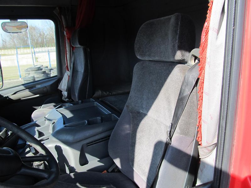 Scania Ostatní (2003) DC 1201 8x6 sklápěč - fotka 57 z 59