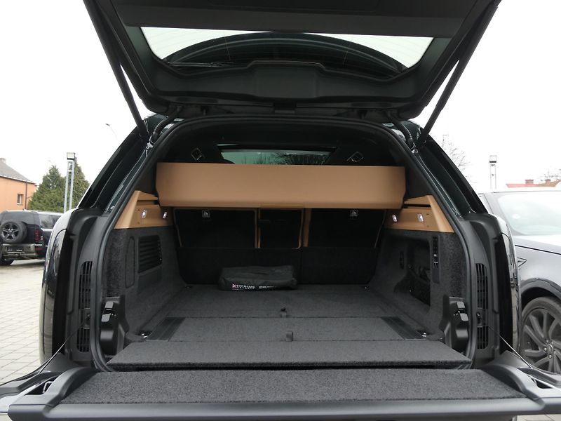 Land Rover Range Rover 4,4 Autobiography P530 - fotka 38 z 44