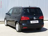 Volkswagen Touran (2015) 1.6TDi, Navi, AC - náhled 6