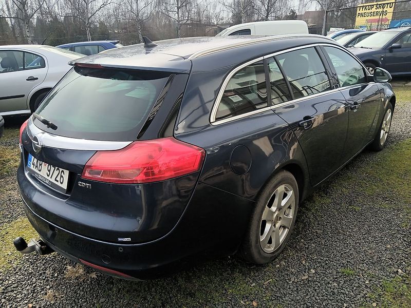 Opel Insignia 2.0 CDTI ST Edition - fotka 5 z 31