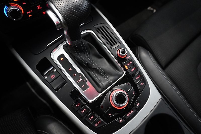 Audi A4 (2013) 2.0 TFSI 165kW QUATTRO STRONIC - fotka 20 z 34