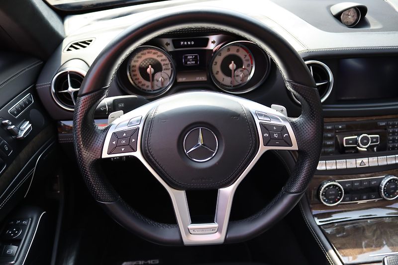 Mercedes-Benz SL Mercedes-Benz SL 500 BlueEFFIC - fotka 34 z 55