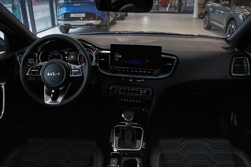Kia XCeed 1.6 T-GDI GPF 7DCT STEEL EDITI - fotka 8 z 16