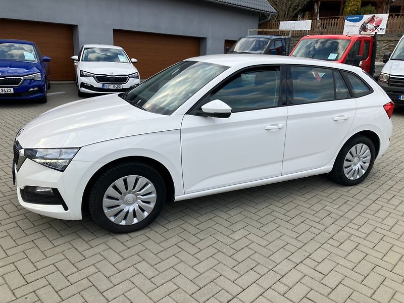 Škoda Scala (2022) 1.0TSI 70kW AMBITION - fotka 8 z 23