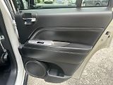 Jeep Compass (2014) 2.2CRDi NAVI/VÝHŘEV/1 MAJ - náhled 19