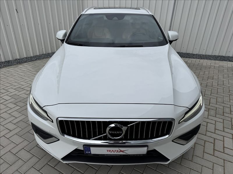 Volvo V60 2,0 T6 AWD Inscription DPH ČR - fotka 6 z 50