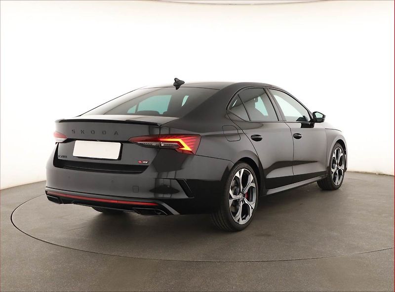 Škoda Octavia (2024) RS 2.0 TSI - fotka 5 z 20