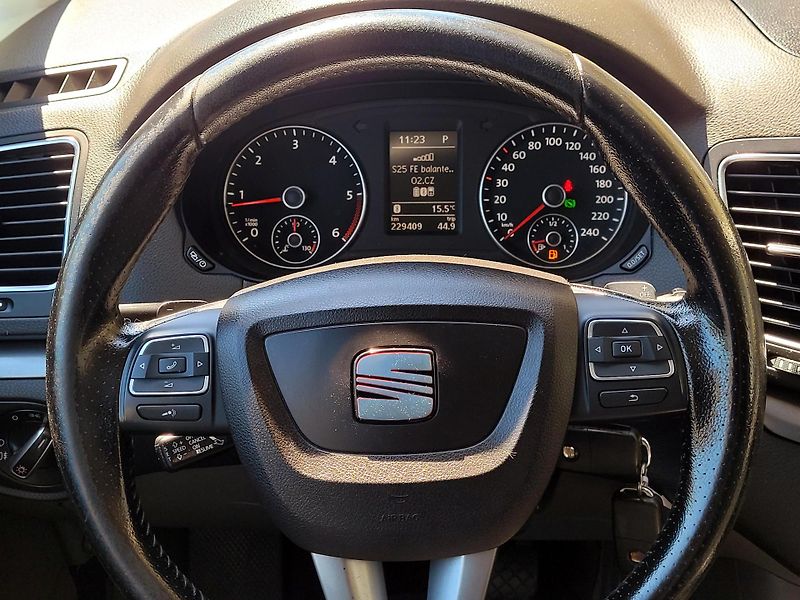 Seat Alhambra 2,0 DSG REFER, SERV.KNIHA,7mís - fotka 40 z 45