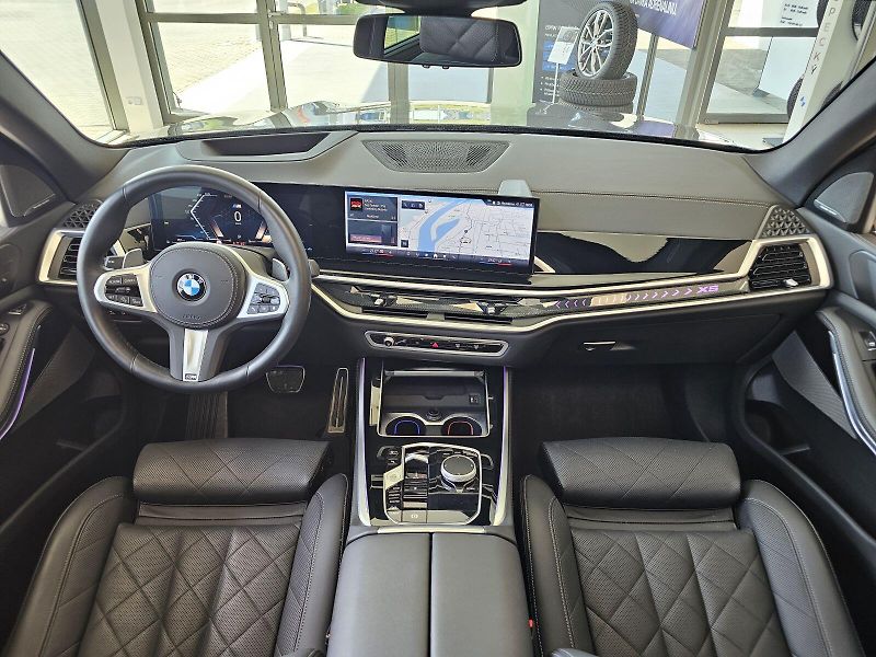BMW X5 xDrive 30d - fotka 22 z 36