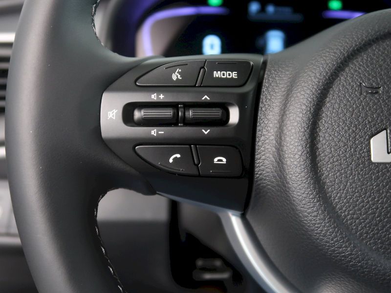 Kia Stonic (2025) SPIN 1.0T-GDi 74KW DCT - fotka 18 z 35