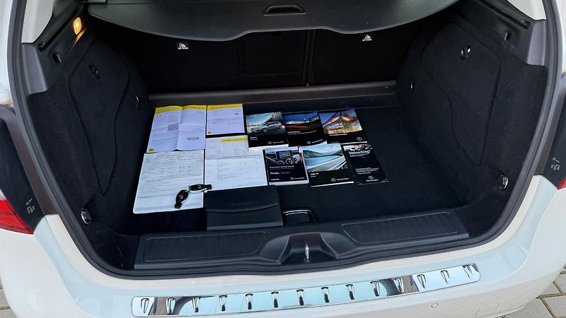 Mercedes-Benz Třídy B 180d*1MAJ-1957*129TKM*SERVIS* - fotka 17 z 19