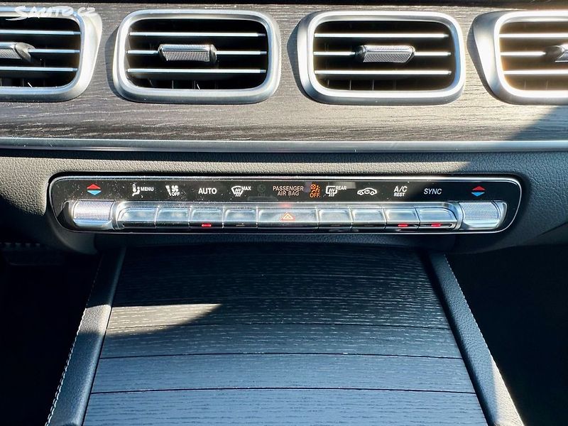 Mercedes-Benz GLE 450d COUPÉ 4MATIC AMG - fotka 35 z 46