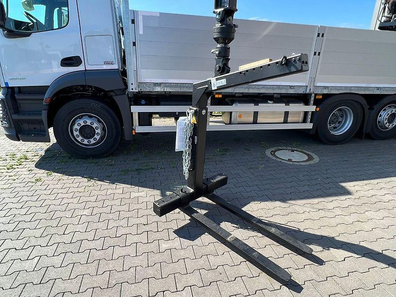 Mercedes-Benz (2024) Actros 2546 6x2 Palfinger - fotka 13 z 19