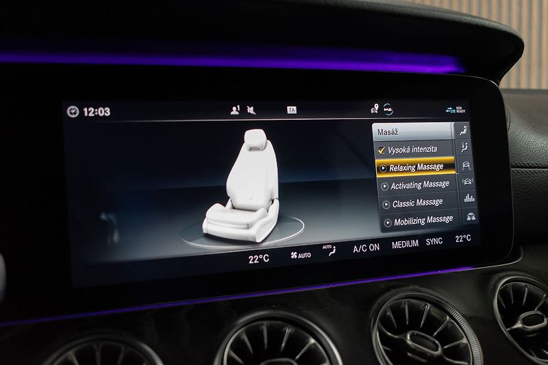 Mercedes-Benz Třídy E E400 AMG*4MATIC*AIRMATIC* - fotka 29 z 36