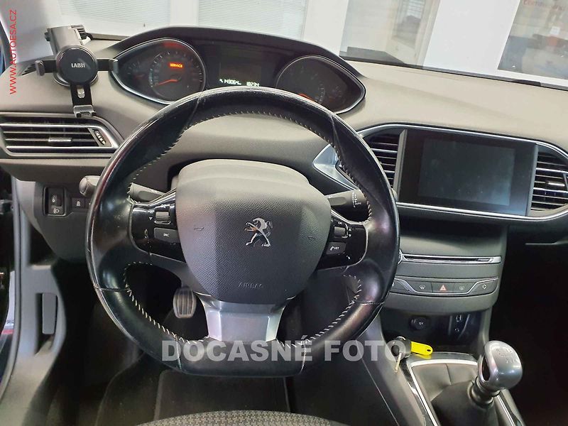 Peugeot 308 (2016) 1.6 HDi, Style, navi - fotka 3 z 3